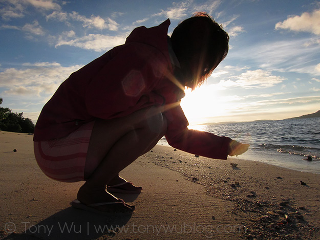 beachcombing, early morning Mounu Island Resort